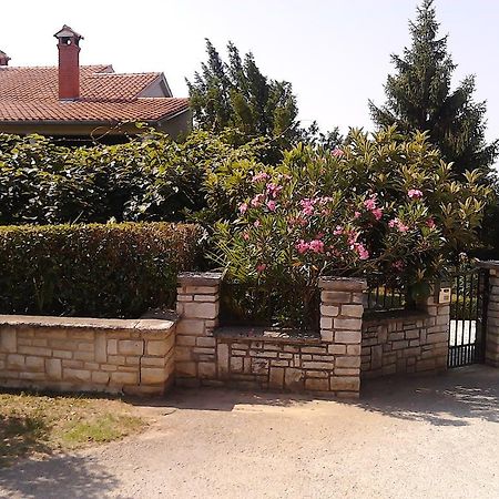Apartment Slavica Vrvari Πόρετς Εξωτερικό φωτογραφία