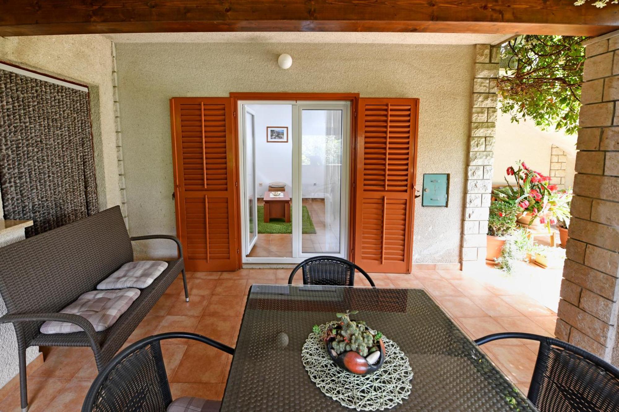 Apartment Slavica Vrvari Πόρετς Δωμάτιο φωτογραφία