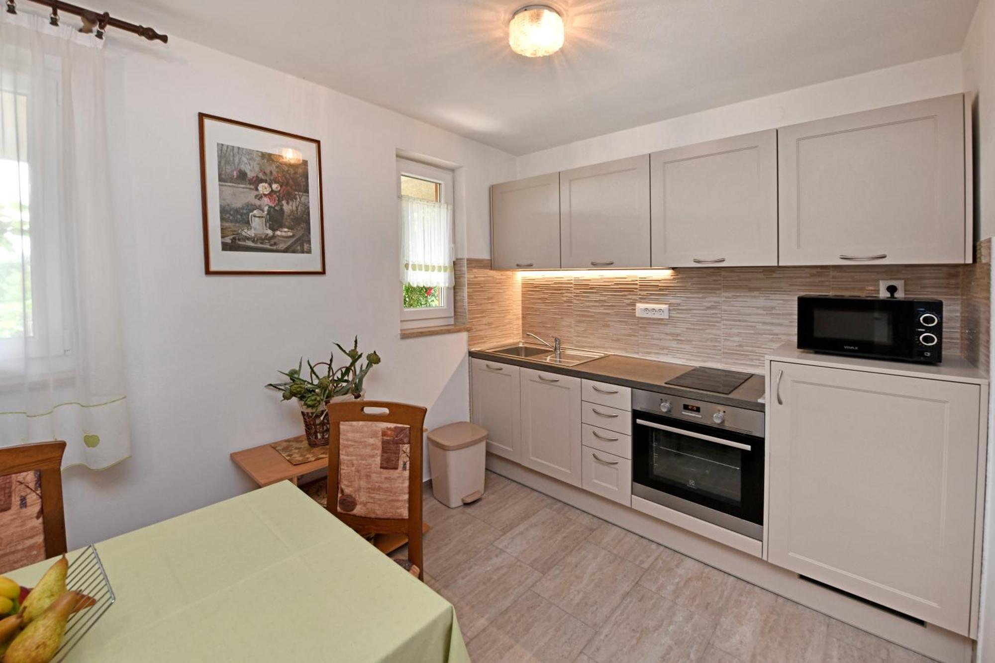 Apartment Slavica Vrvari Πόρετς Δωμάτιο φωτογραφία
