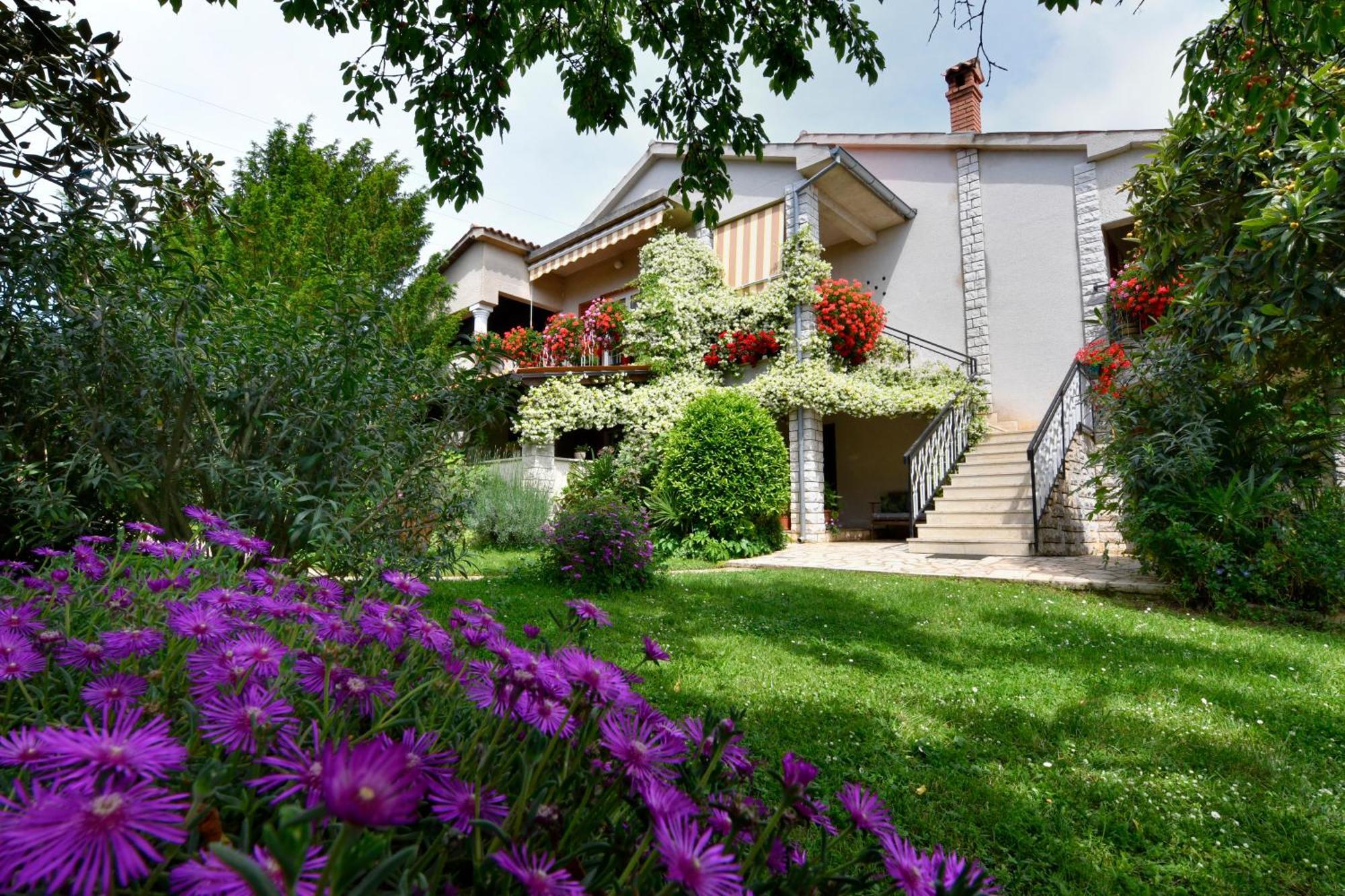 Apartment Slavica Vrvari Πόρετς Εξωτερικό φωτογραφία